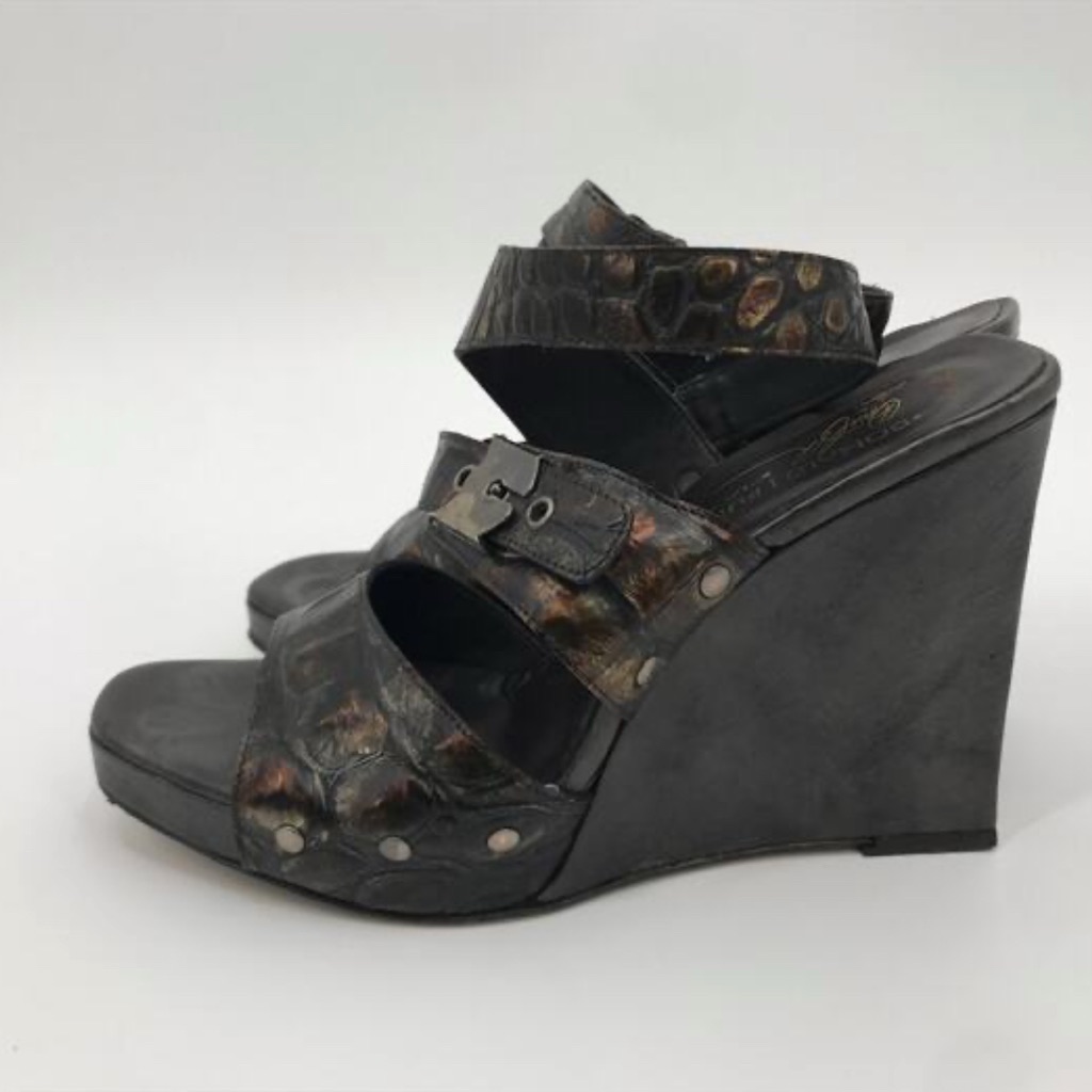 Donald J. Pliner Ilia Crocodile Embossed Leather Studded Wedge Sandal Size 6.5